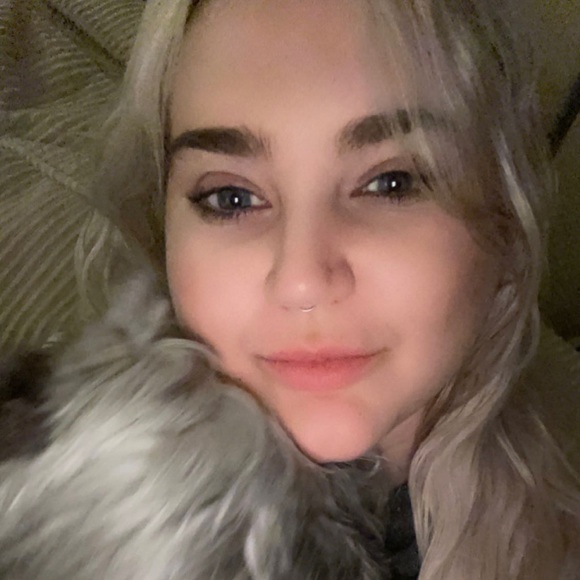 Meet your Posher, Eloise - Picture 1 of 1